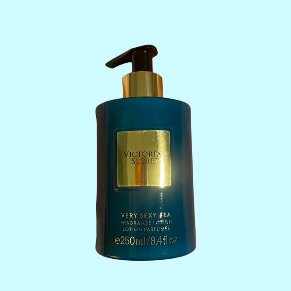 Victoria's Secret Very Sexy Sea Lotion
